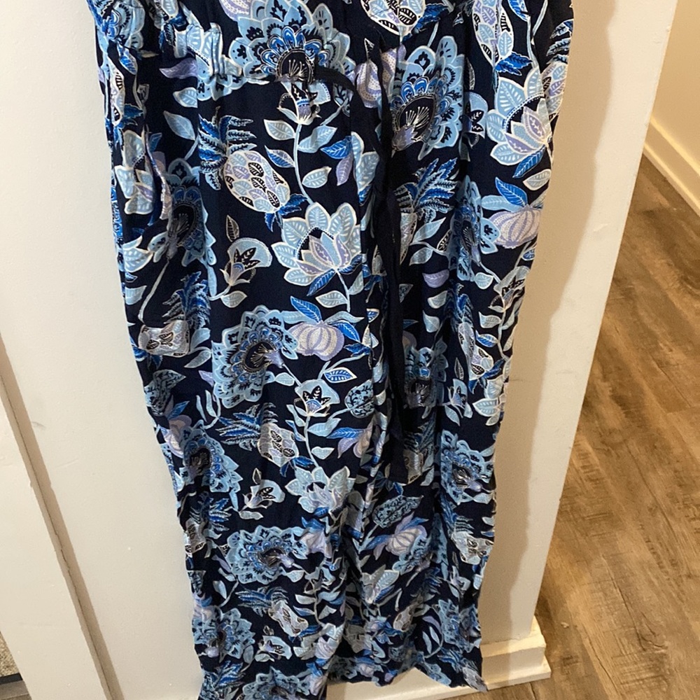 Loft jumpsuit - Picture 2 of 3